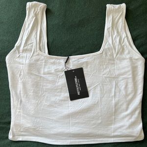 White PLT tank | size 22
